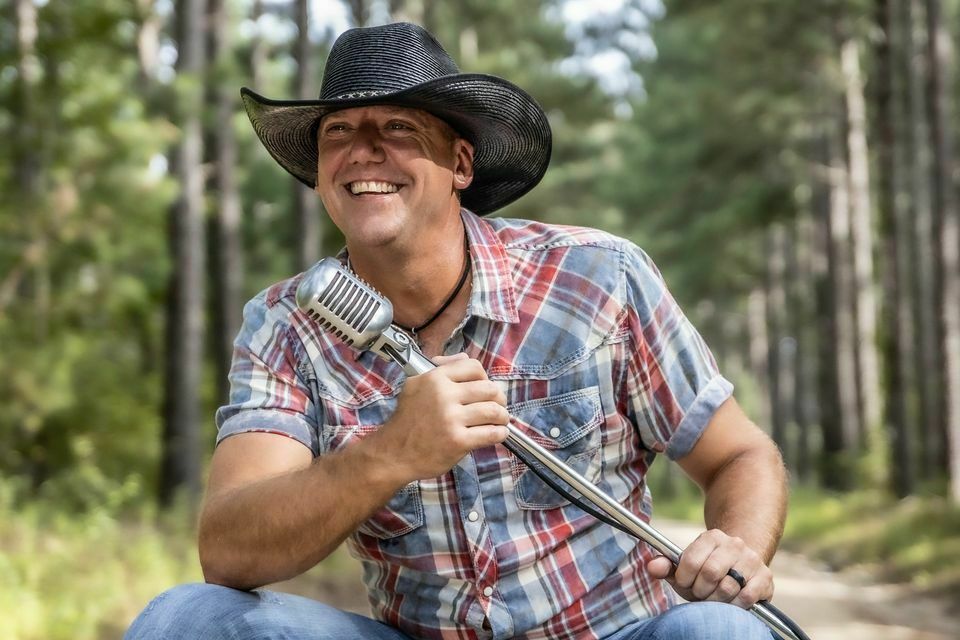 FFN Simmer Concert Series: Darrell Harwood
