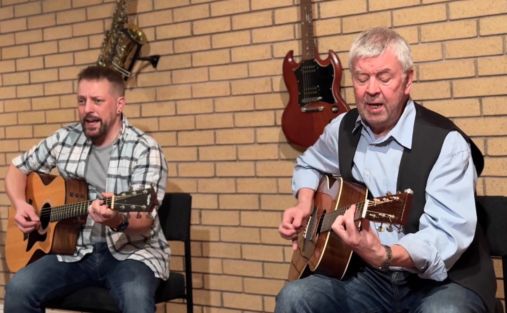 CLASSIC CLAPTON unplugged - CLASSIC CLAPTON unplugged