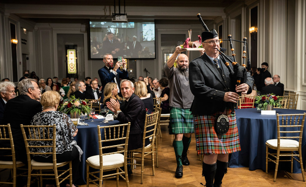 The Chicago Scots To Honor Tradition With 179th Annual Saint Andrew’s Day Gala “Feast Of The Haggis”