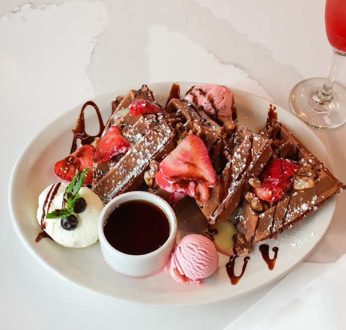Coming Soon: Chicago Waffles Opens News Location in Lincoln Square