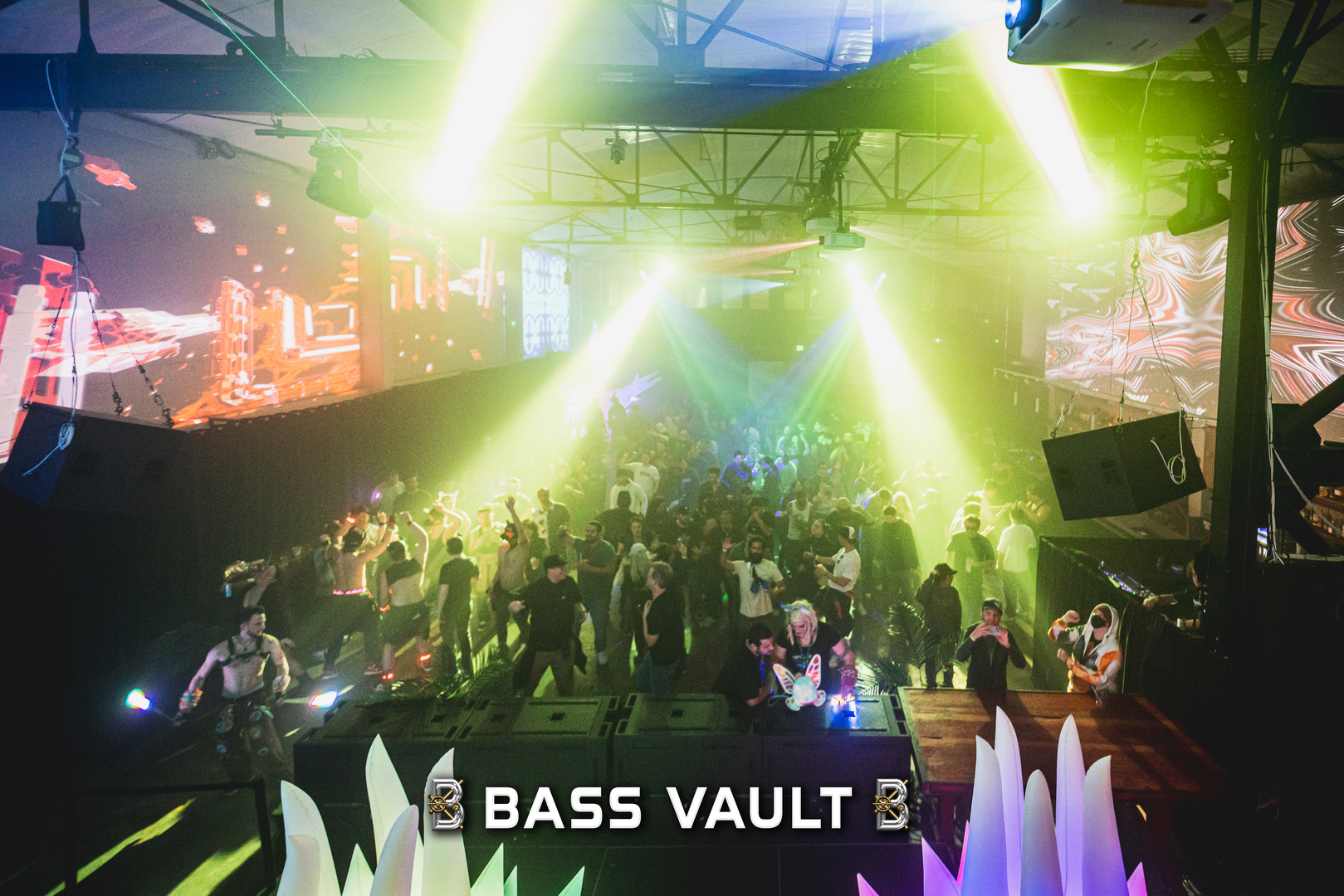 Bass Vault Ft. The Purge & Noize Suppressor - Bass Vault Ft. The Purge & Noize Suppressor
