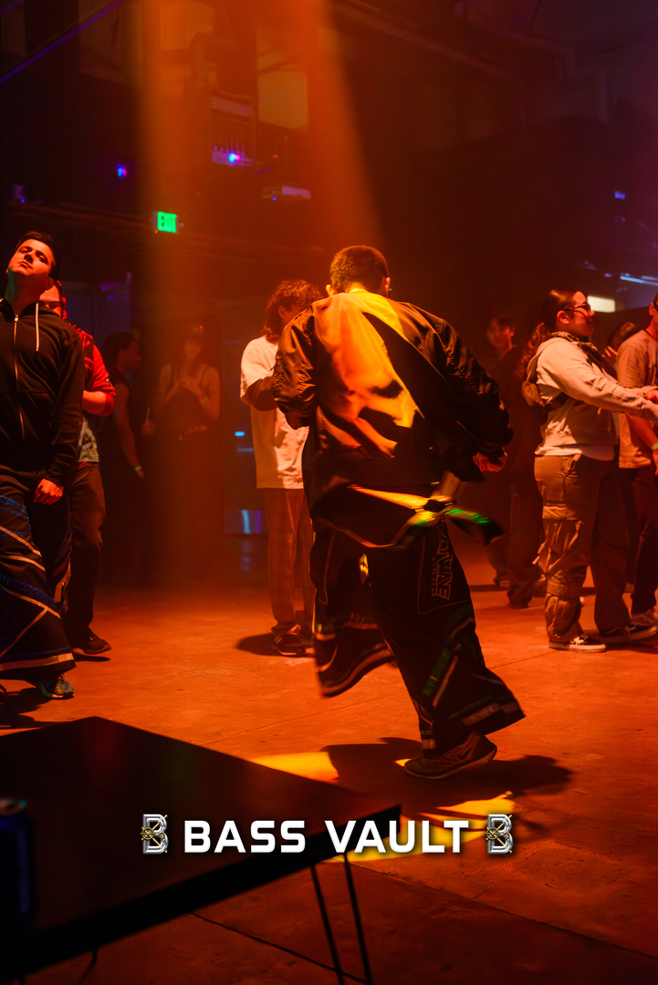 Bass Vault Ft. The Purge & Noize Suppressor - Bass Vault Ft. The Purge & Noize Suppressor