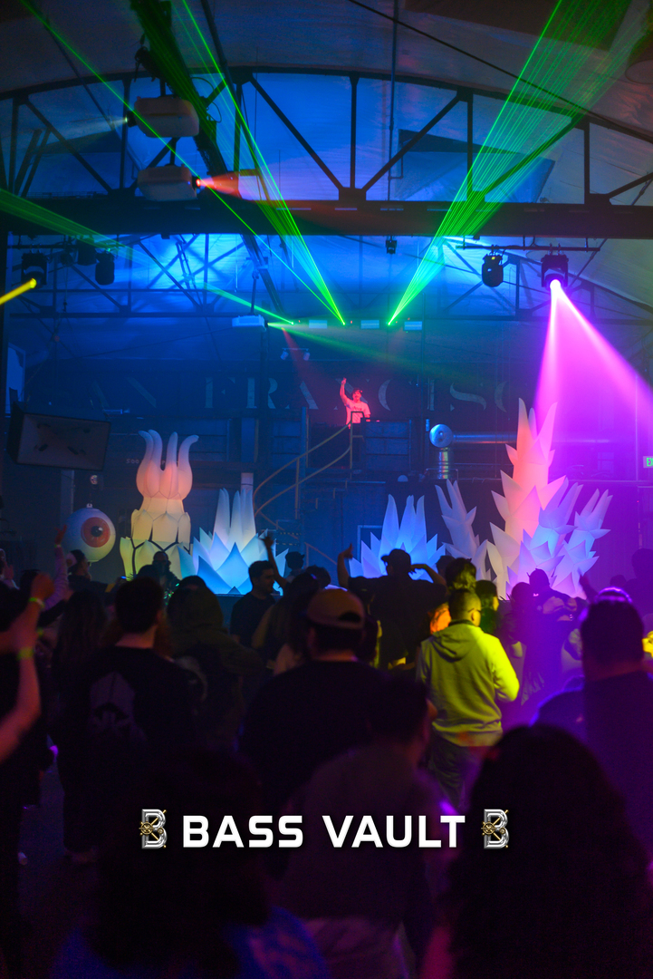 Bass Vault Ft. The Purge & Noize Suppressor - Bass Vault Ft. The Purge & Noize Suppressor