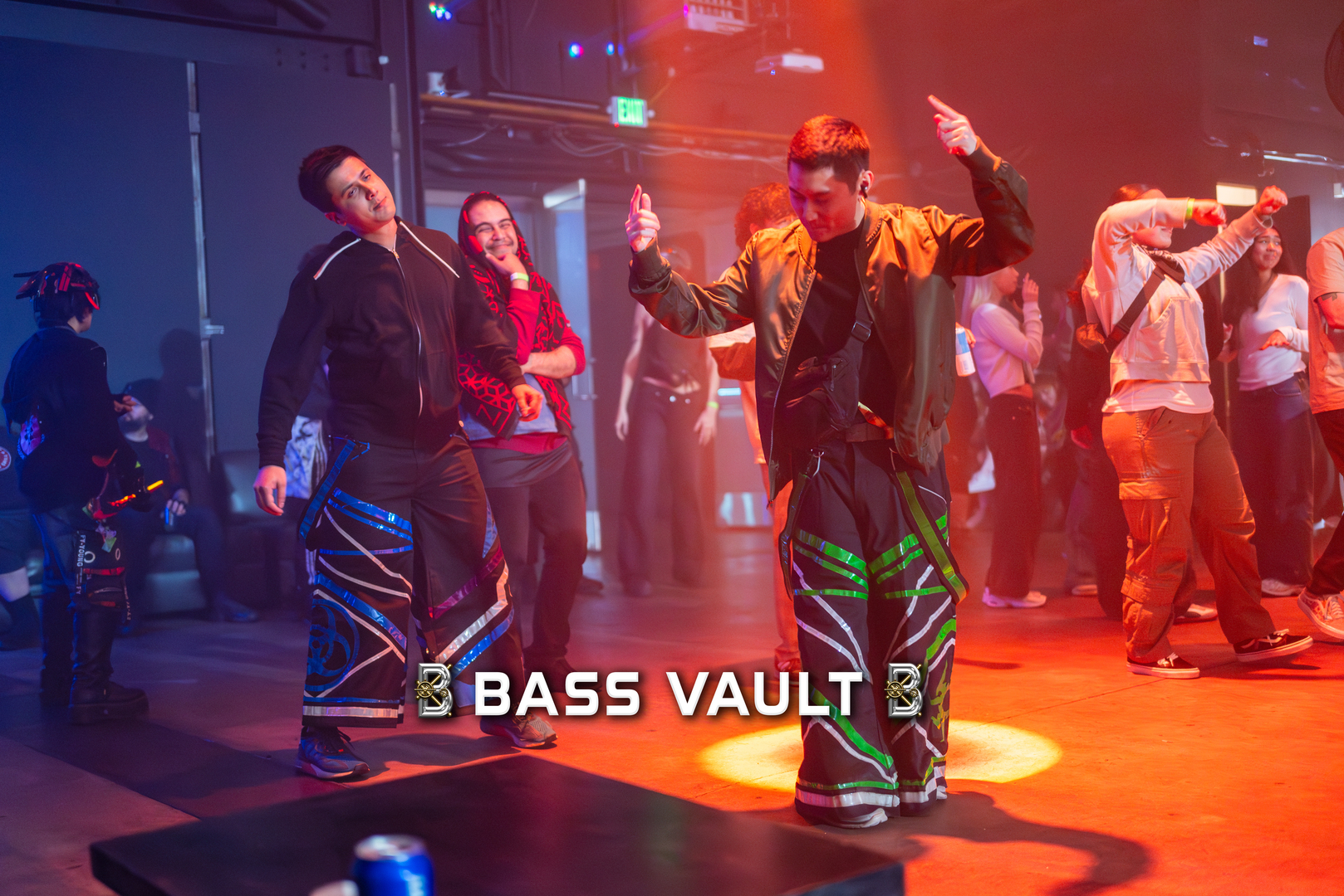 Bass Vault Ft. The Purge & Noize Suppressor - Bass Vault Ft. The Purge & Noize Suppressor