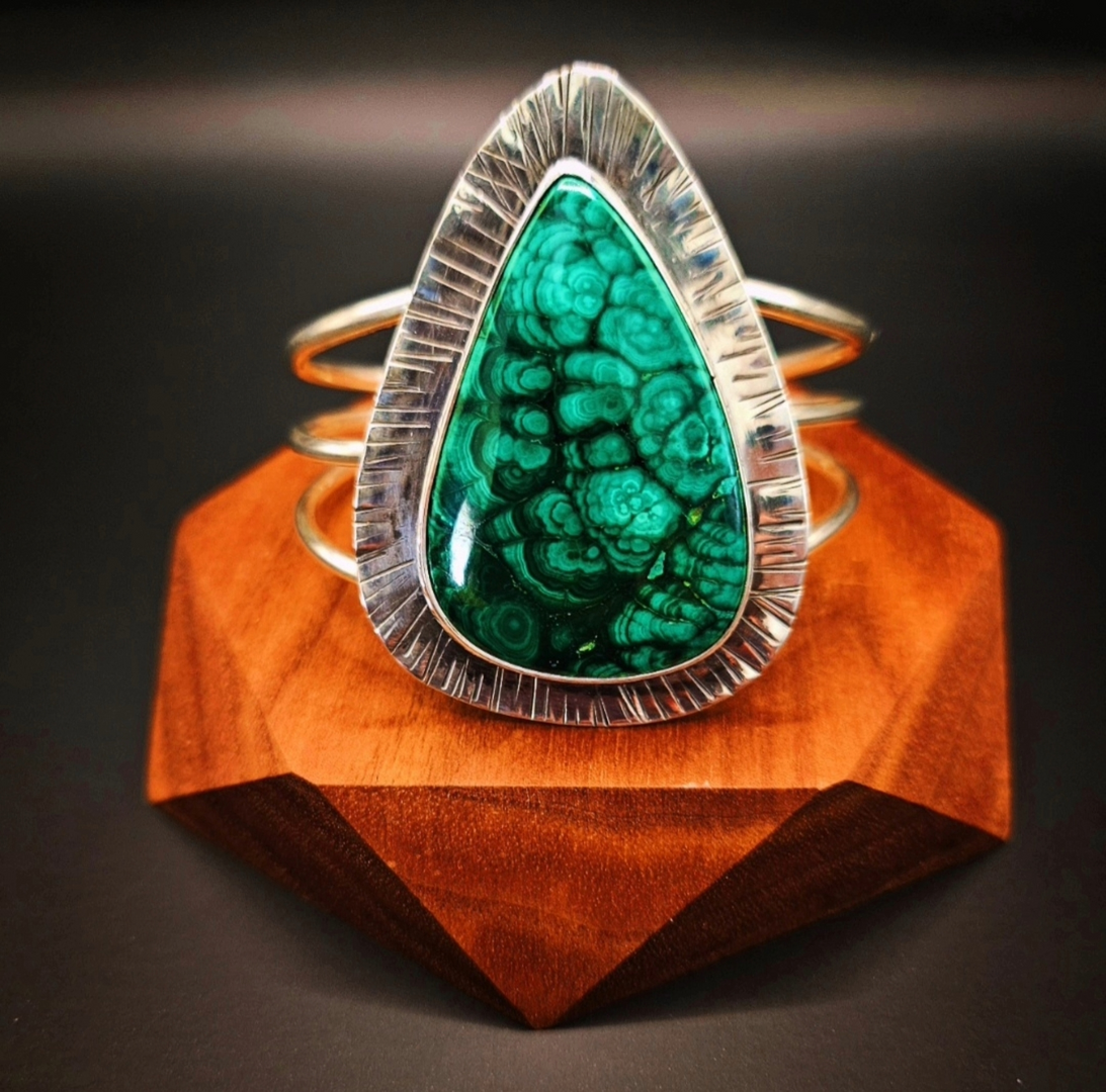 REDBUD ARTISAN MARKET - REDBUD ARTISAN MARKET