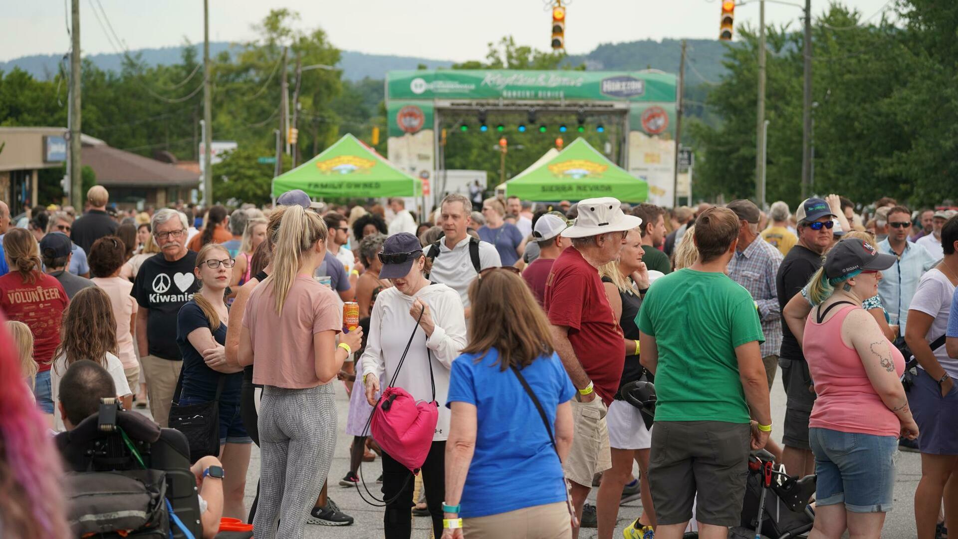 Hendersonville Rhythm & Brews Concert Series - Hendersonville Rhythm & Brews Concert Series
