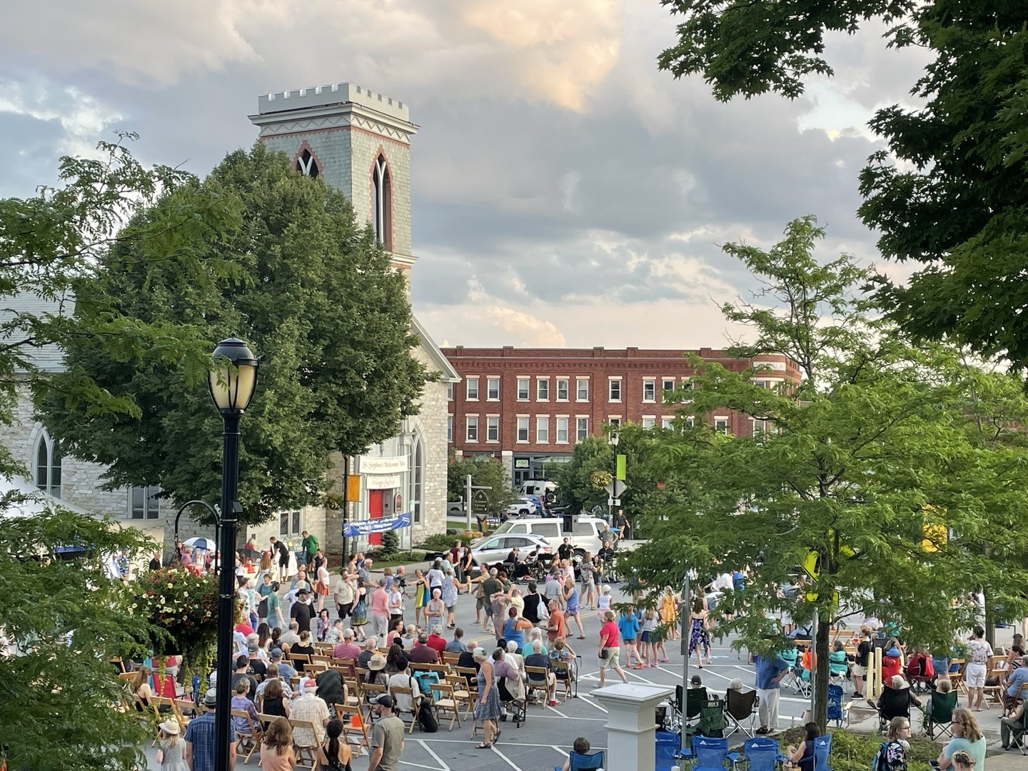 46th Annual Middlebury Summer Festival on-the-Green - 46th Annual Middlebury Summer Festival on-the-Green