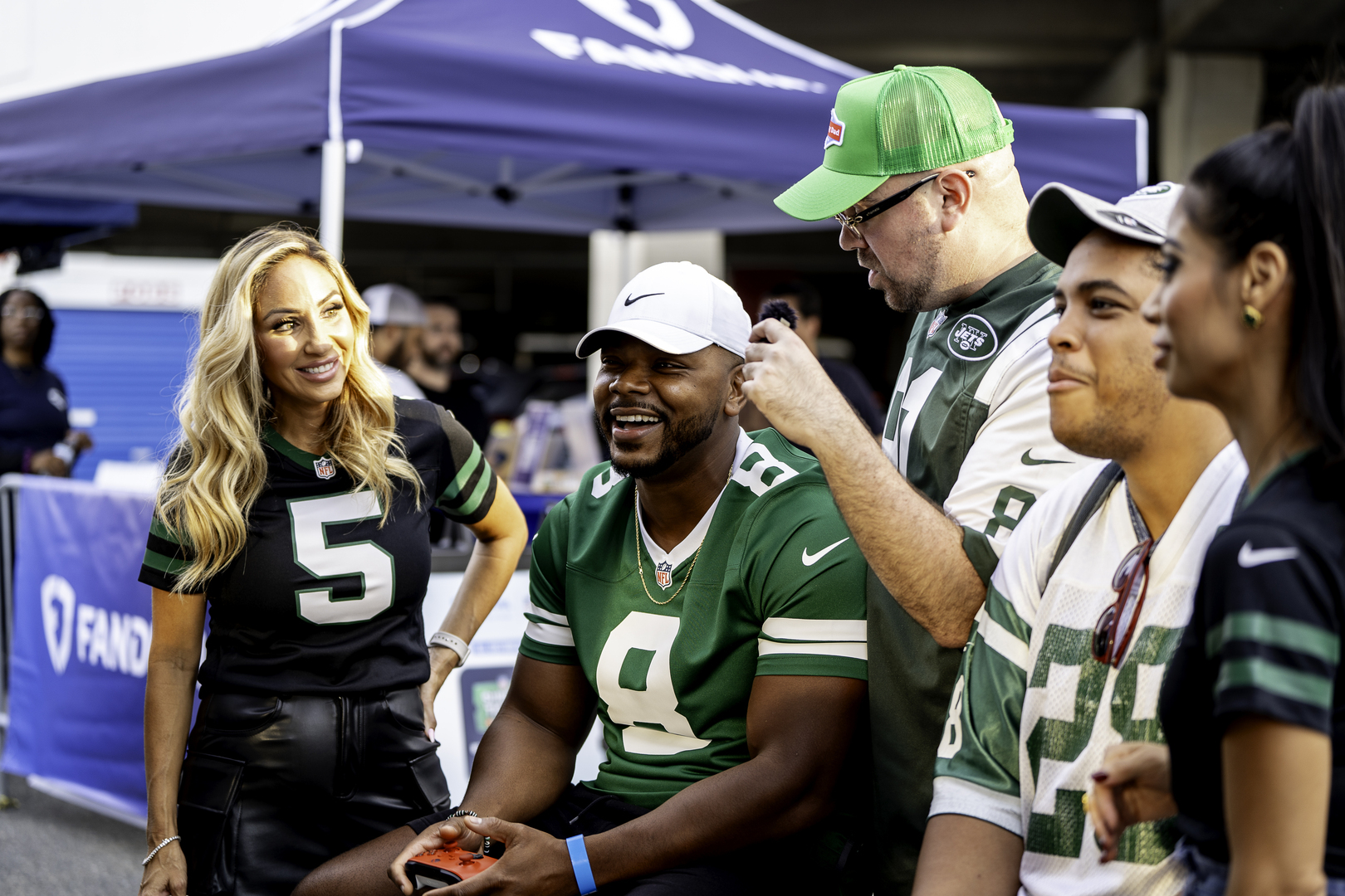 Jets and Bills Savvy Seats Tailgate Zone New York Jets Tailgate Party - Jets and Bills Savvy Seats Tailgate Zone New York Jets Tailgate Party