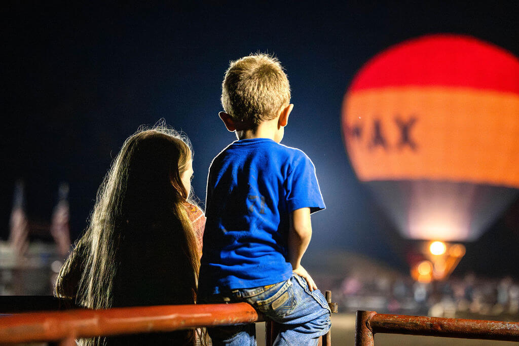 Balloon Glowdeo at Brookdale Farms