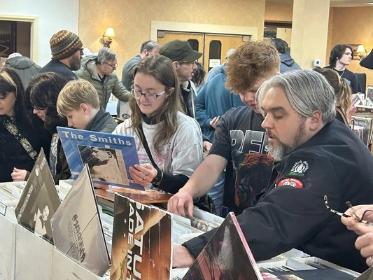 Akron Jewish News Events The Cleveland South Record Riot! Vinyl