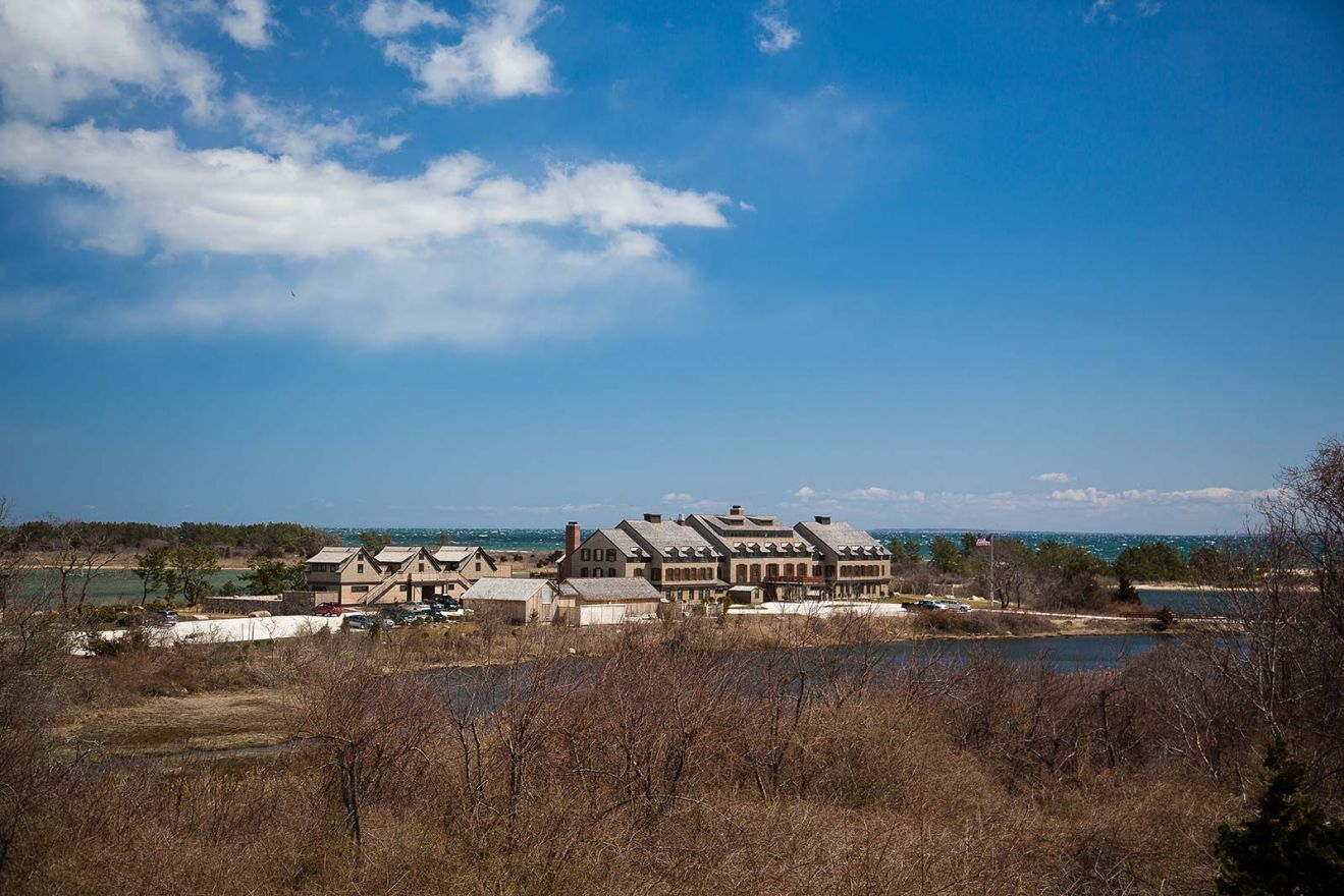 Fireside Oyster Hour at Weekapaug Inn