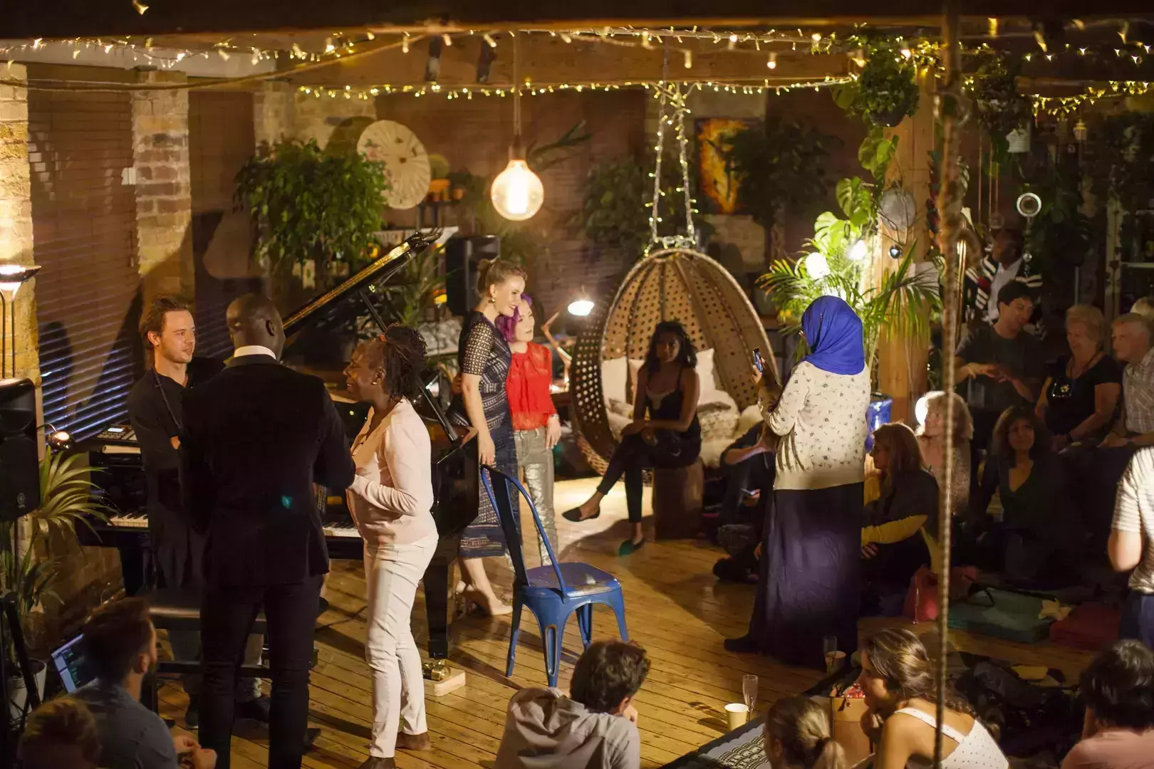 Secret Concert - DEBUT at Shoreditch Treehouse - Secret Concert - DEBUT at Shoreditch Treehouse