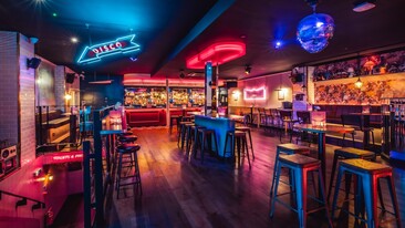 CARWASH – House, Disco & Retro Anthems Every Friday night at Simmons Shoreditch. Happy Hour 'till 12