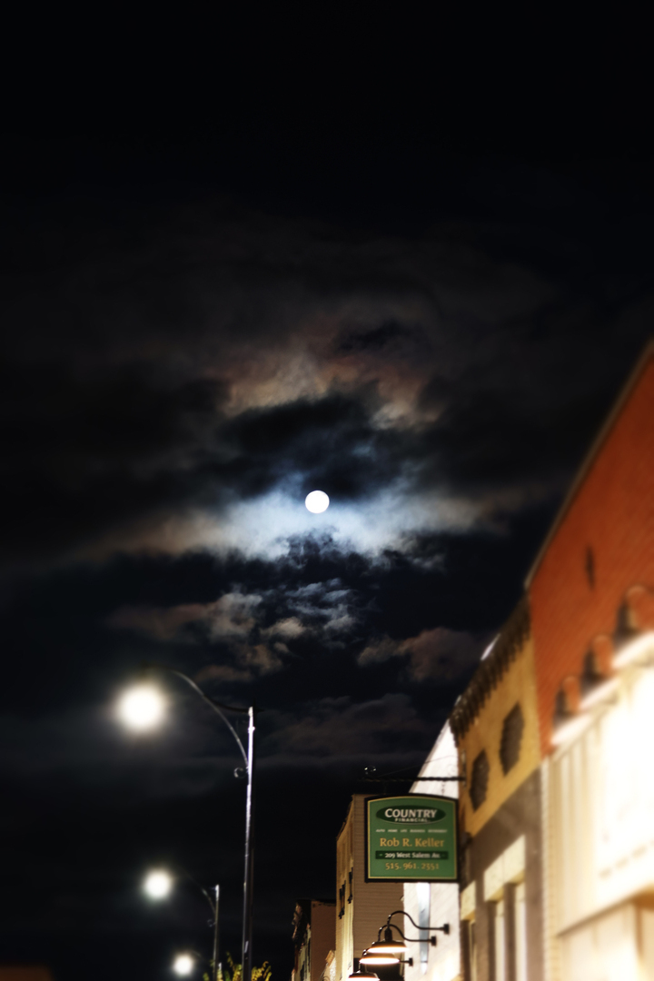 Wine Witches and Brews 2025, October 24, 2025, Indianola Iowa Downtown Square - Wine Witches and Brews 2025, October 24, 2025, Indianola Iowa Downtown Square