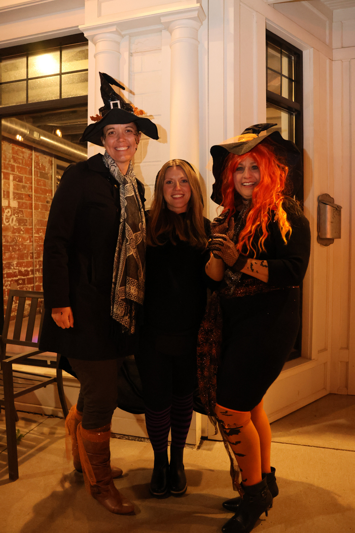 Wine Witches and Brews 2025, October 24, 2025, Indianola Iowa Downtown Square - Wine Witches and Brews 2025, October 24, 2025, Indianola Iowa Downtown Square