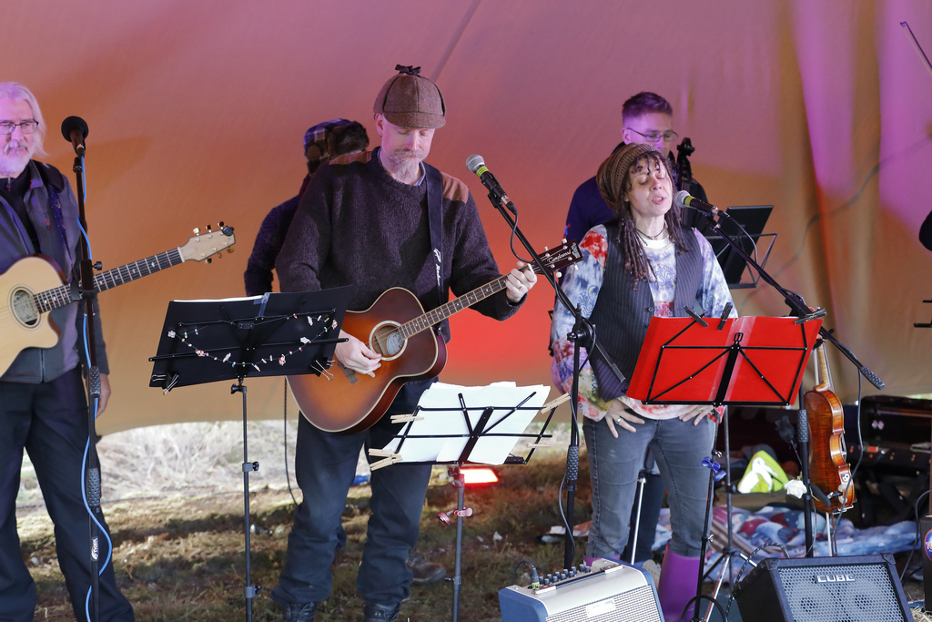 Dorset Christmas Festival: Pull a Pine at RSPB Arne - Dorset Christmas Festival: Pull a Pine at RSPB Arne
