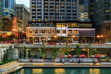 Evenings at Renaissance: Tarot Cards and Cocktails