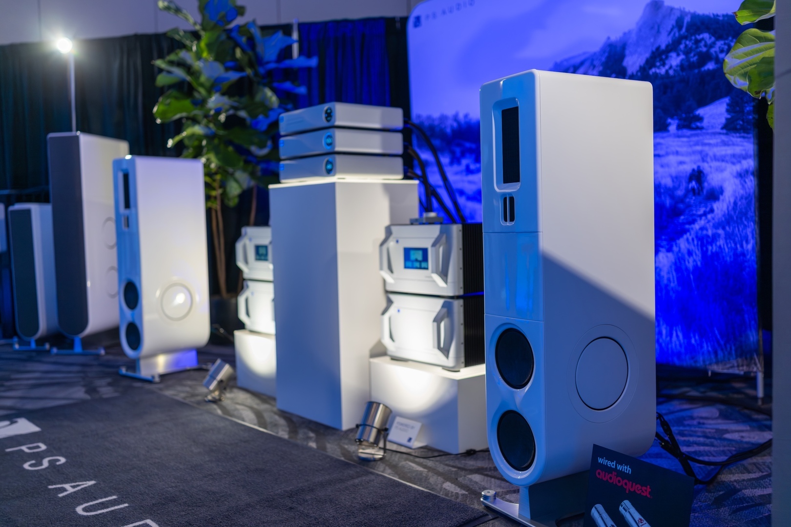 AXPONA (Audio Expo North America) - AXPONA (Audio Expo North America)