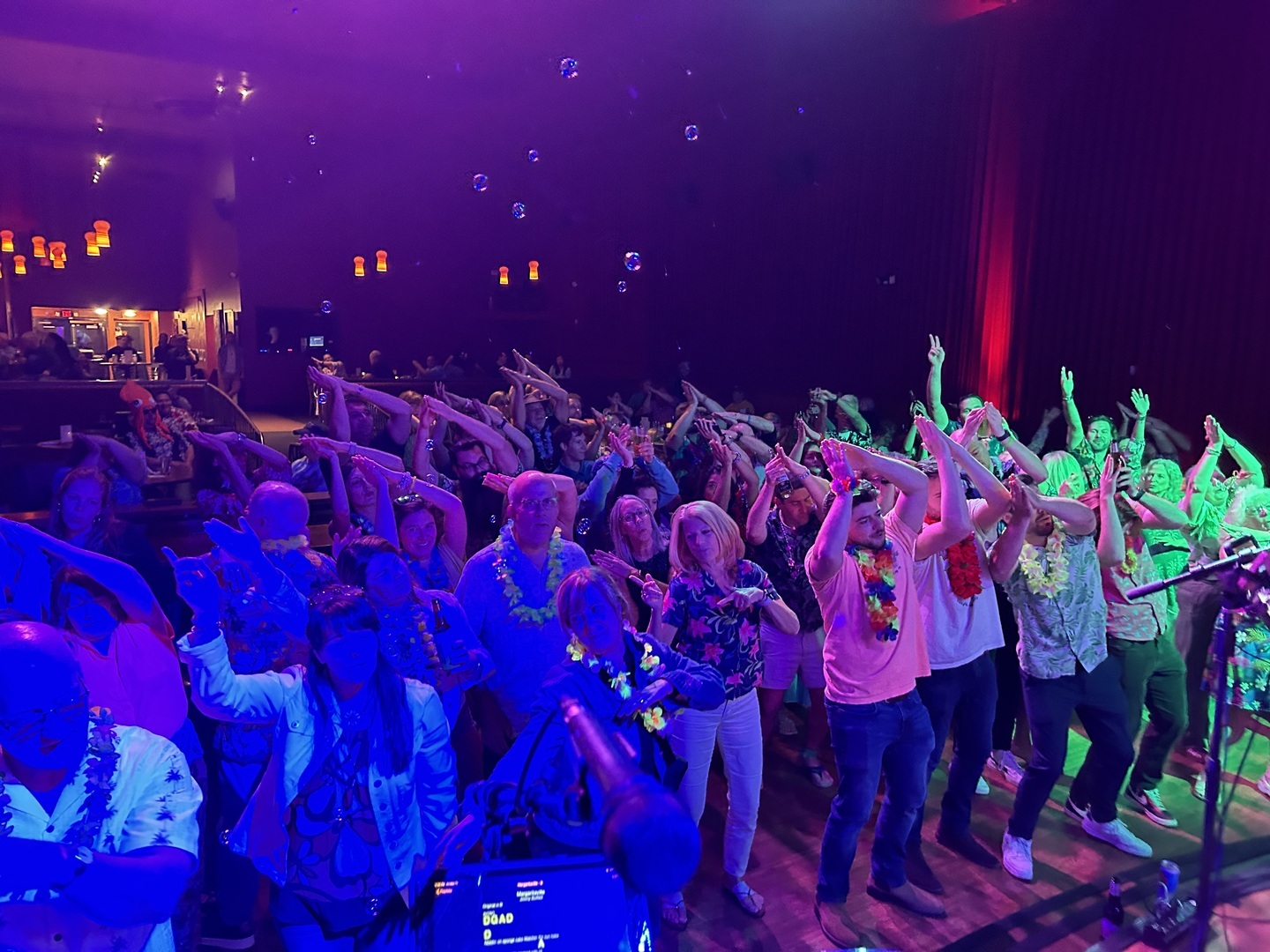 Fins Up! in Cincinnati: Jimmy Buffett Tribute Show - Fins Up! in Cincinnati: Jimmy Buffett Tribute Show