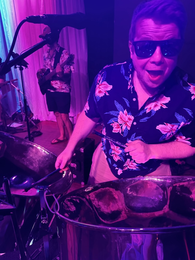 Fins Up! in Cincinnati: Jimmy Buffett Tribute Show - Fins Up! in Cincinnati: Jimmy Buffett Tribute Show