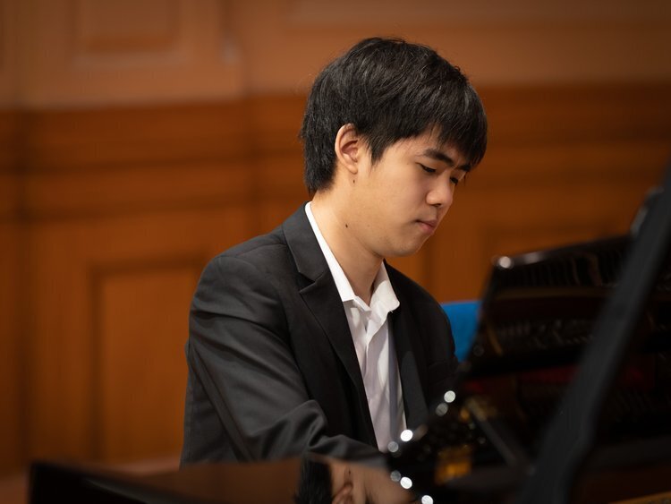 Kevin Chen, piano