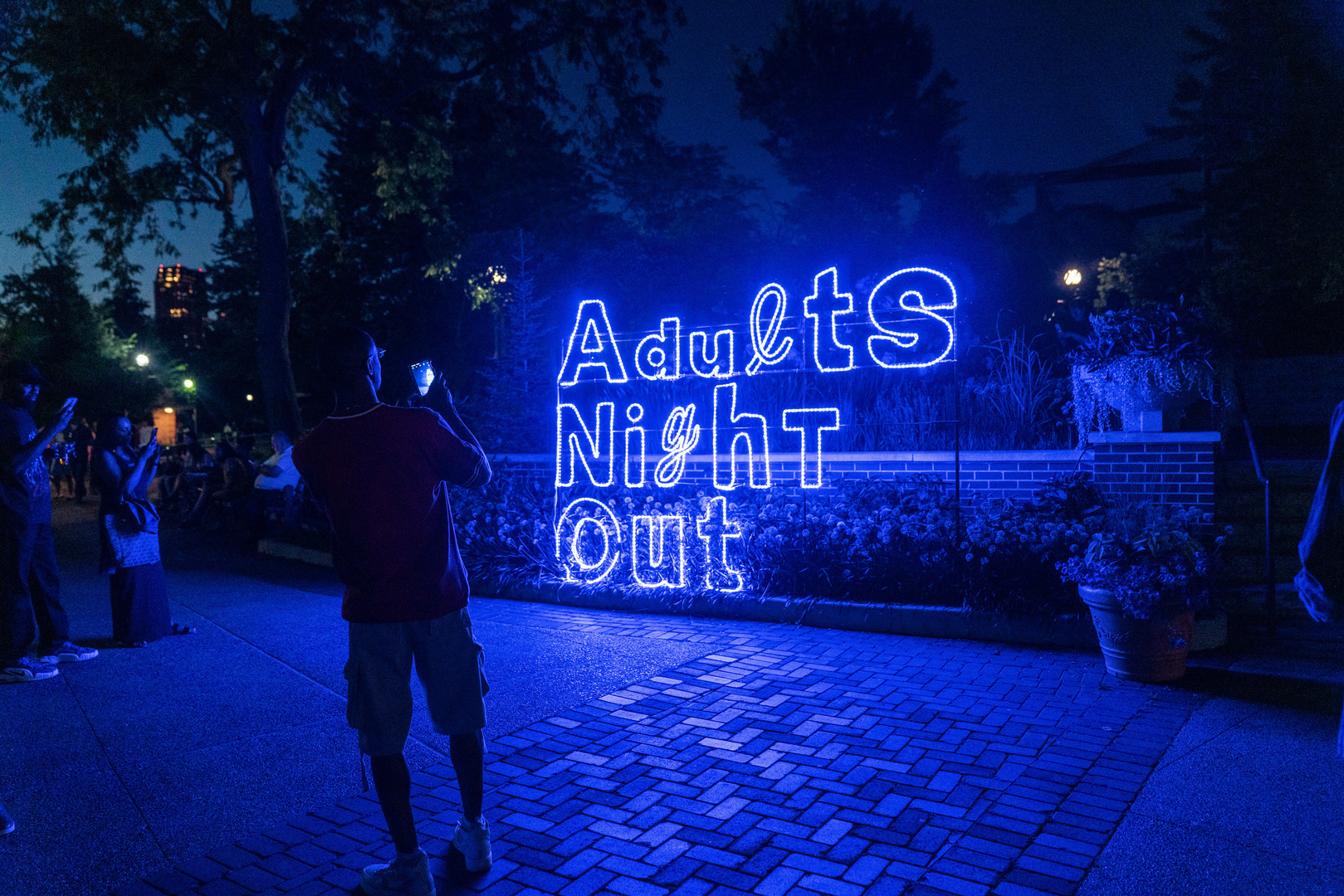 Adults Night Out: Block Party at Lincoln Park Zoo - Adults Night Out: Block Party at Lincoln Park Zoo