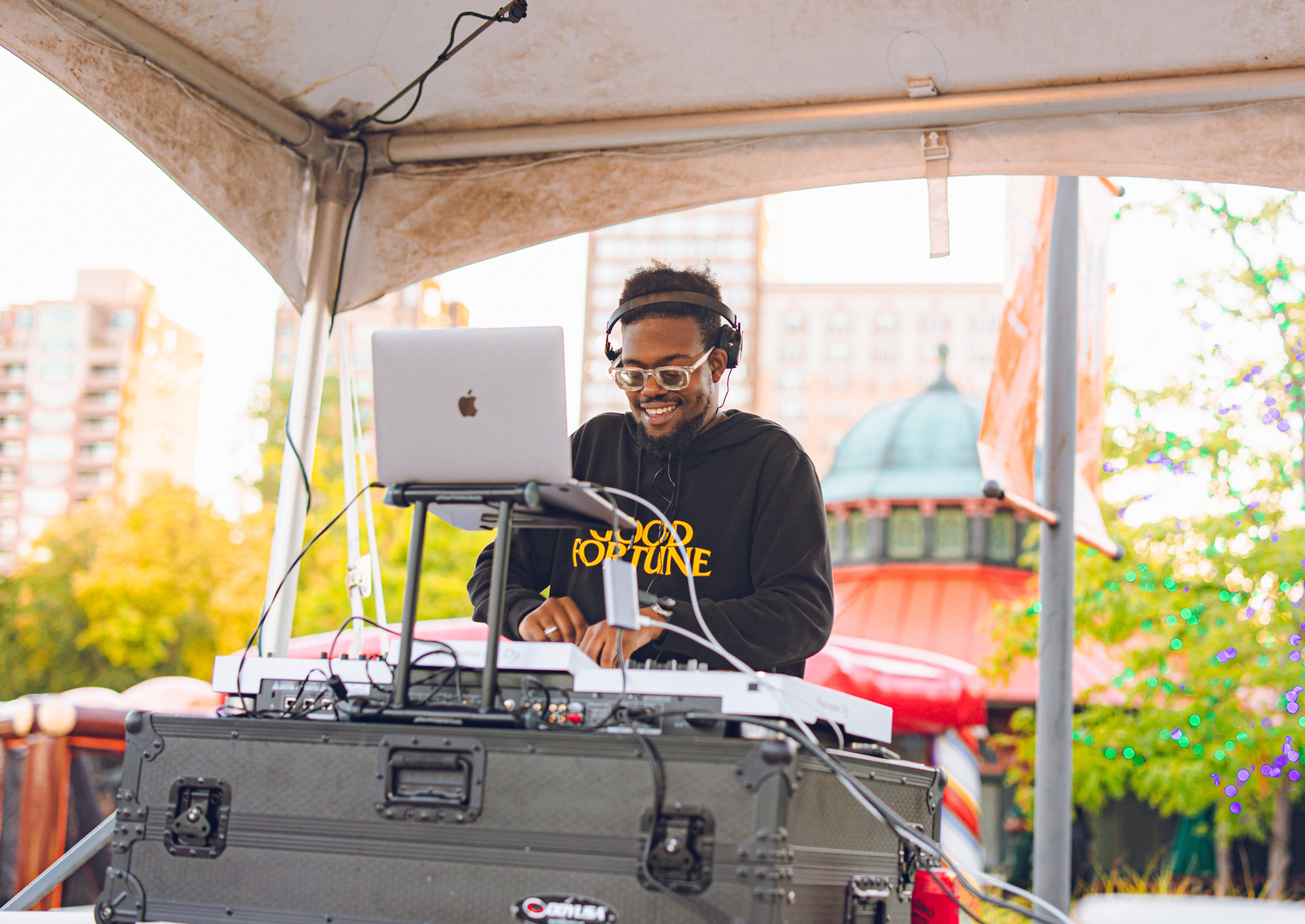 Adults Night Out: Block Party at Lincoln Park Zoo - Adults Night Out: Block Party at Lincoln Park Zoo