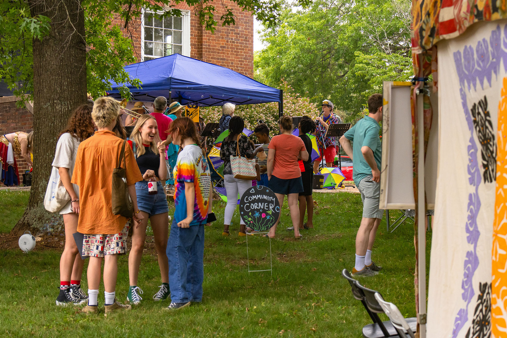 Last Fridays & the Art Walk - Last Fridays & the Art Walk