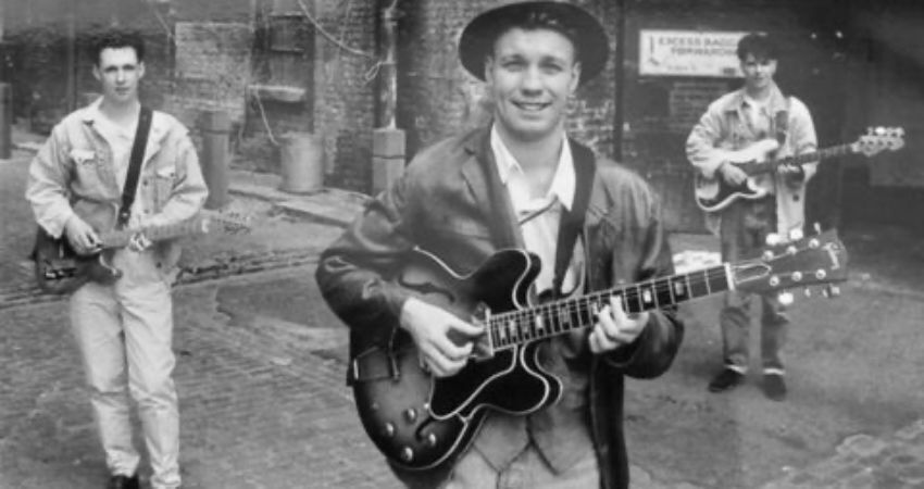 Martin Stephenson and the Daintees Acoustic