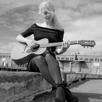 LARA LOUISE Band - LARA LOUISE Band