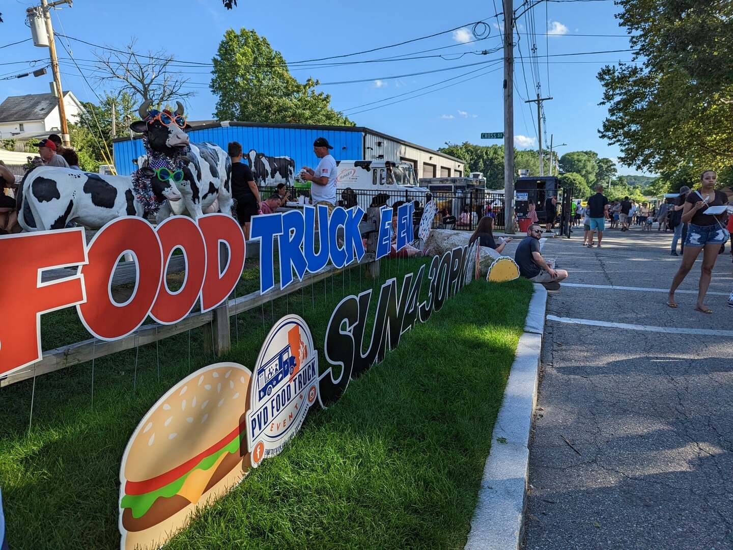 Munroe Dairy Hosts Food Trucks on Sunday, June 7th