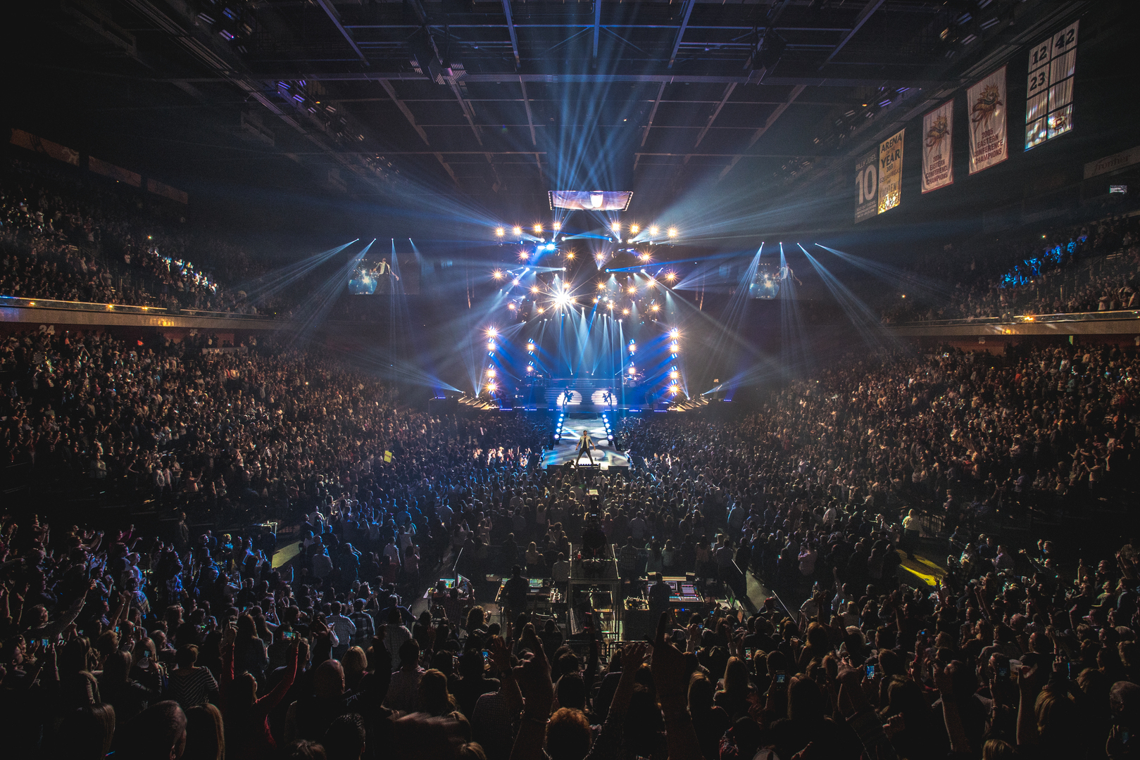 Foo Fighters Bring Their Arena-Shaking Anthems to Celebrate Mohegan Sun's 30th - Foo Fighters Bring Their Arena-Shaking Anthems to Celebrate Mohegan Sun's 30th