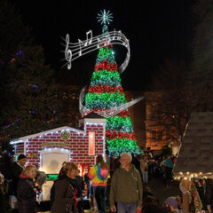 Hometown Christmas Parade & Light Up Night