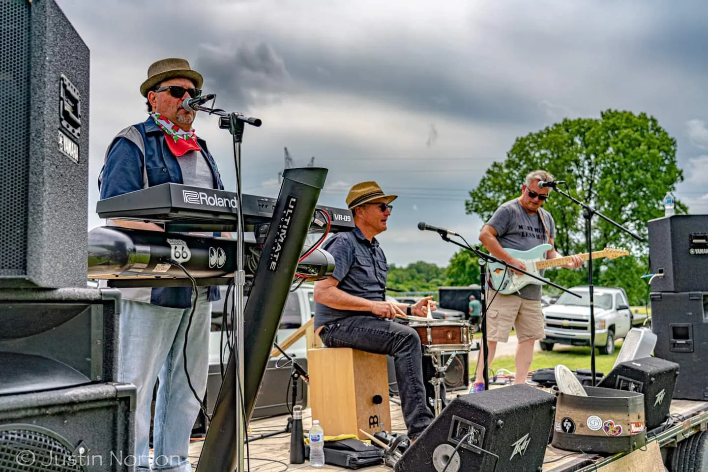 Bands & Blooms: HiFi Hillbillies