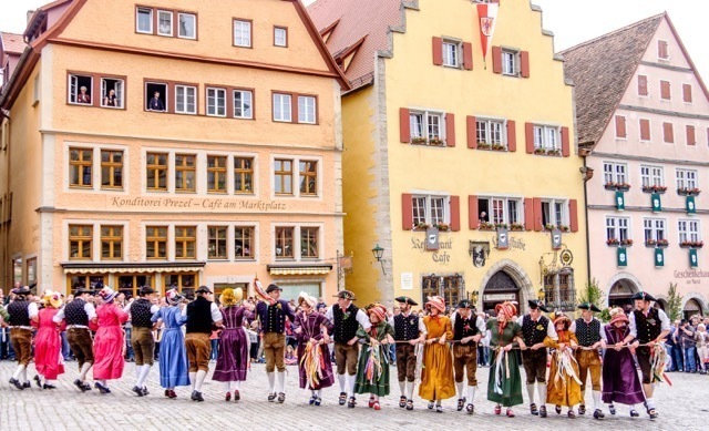 Get medieval at the Whitsun Festival in Rothenburg ob der Tauber